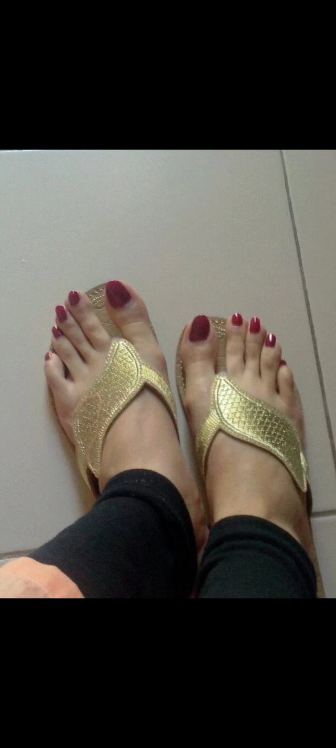Dirty feet wife #OGk7m01F